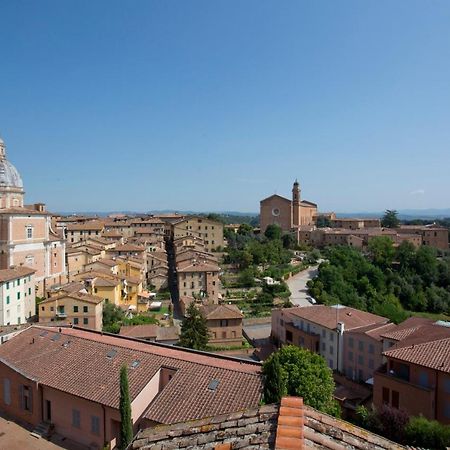 Residenza D'Epoca Palazzo Piccolomini Apartment Siena Luaran gambar
