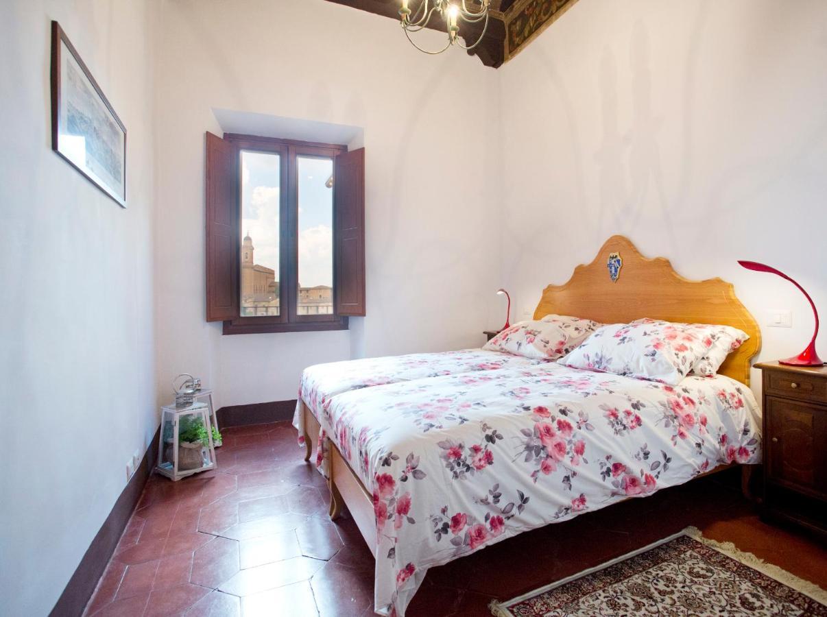 Residenza D'Epoca Palazzo Piccolomini Apartment Siena Luaran gambar