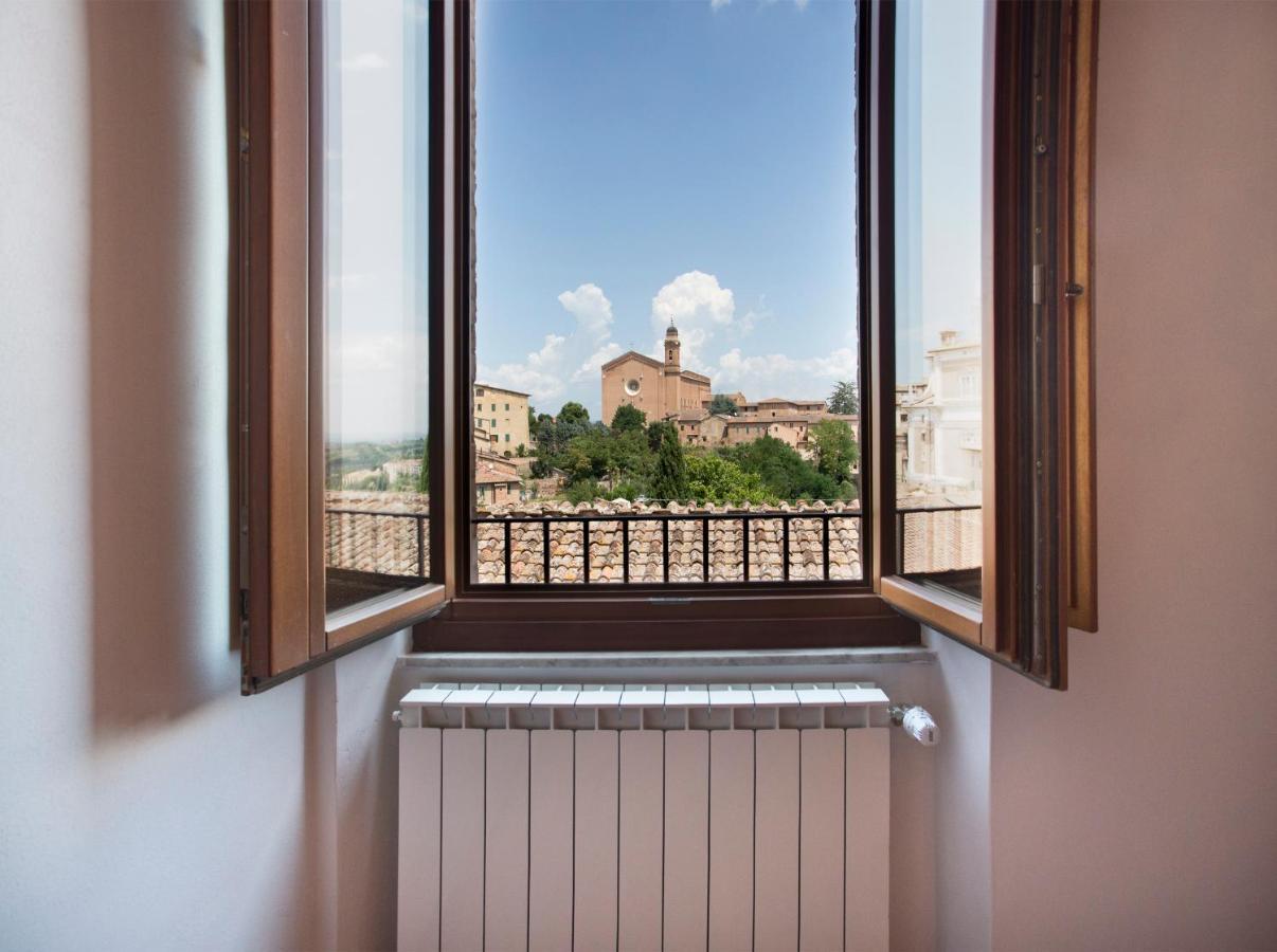 Residenza D'Epoca Palazzo Piccolomini Apartment Siena Luaran gambar