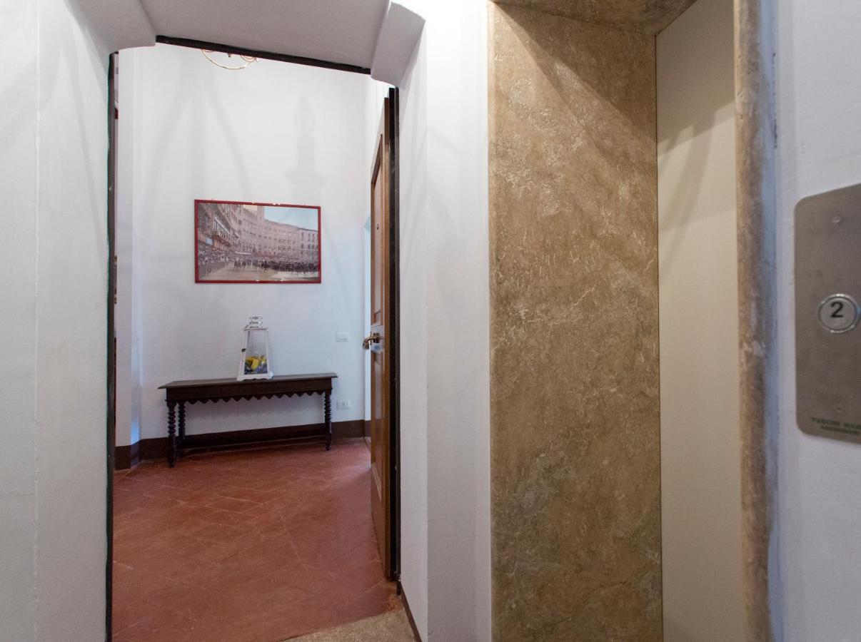 Residenza D'Epoca Palazzo Piccolomini Apartment Siena Luaran gambar